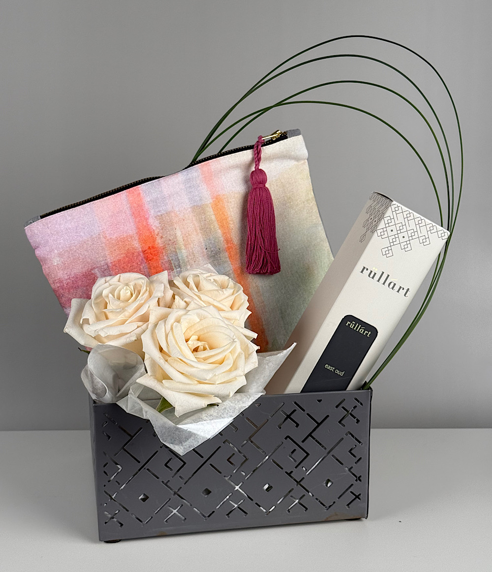 GIFT PACKAGE - SKIRT PRAYER SET PINK